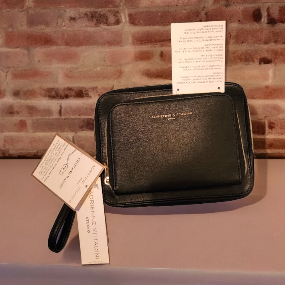 Adrienne Vittadini Charging Wallet Wristlet Black Lamb Smooth- Gold Logo NWT (B)